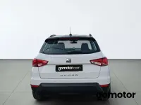 Usado Seat Arona Style 110 CV (80 kW) 2021 Gris SUV