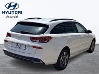 Nuevo Hyundai i30 100 CV (73 kW) 2025 Granate Familiar