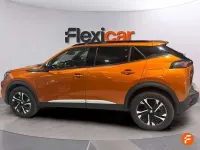 Usado Peugeot 2008 Allure 131 CV (96 kW) 2023 Naranja SUV