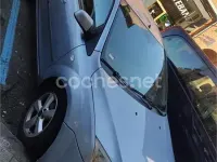Usado Ford Focus Trend 109 CV (80 kW) 2005 Gris / plata Berlina