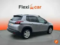 Begagnad Peugeot 2008 Active 100 HK (73 kW) 2021 Grå SUV