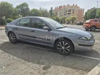 Usado Renault Laguna II Authentique 110 CV (80 kW) 2005 Gris / plata Berlina