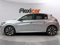 Usado Peugeot 208 Allure 101 CV (74 kW) 2025 Gris Utilitario