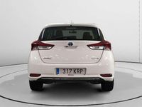 Usado Toyota Auris Hybrid Business Edition 136 CV (100 kW) 2018 Blanco Utilitario