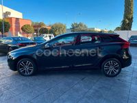 Usado Volvo V40 Momentum 120 CV (88 kW) 2016 Negro Berlina