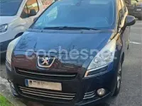 Usado Peugeot 5008 112 CV (82 kW) 2011 Negro Monovolumen