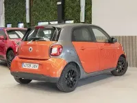 Usado Smart ForFour Passion 90 CV (66 kW) 2017 Naranja Utilitario