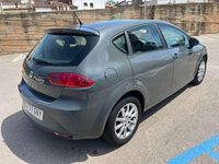 Usado Seat Leon Ecomotive 105 CV (77 kW) 2009 Gris Utilitario