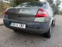 Usado Renault Mégane II Authentique 100 CV (73 kW) 2004 Gris / plata Berlina