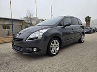 Usado Peugeot 5008 Premium 109 CV (80 kW) 2010 Gris Monovolumen