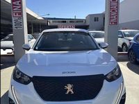 Usado Peugeot 2008 Active 110 CV (80 kW) 2021 Blanco SUV