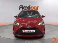 Usado Toyota Yaris Active 69 CV (50 kW) 2018 Rojo Berlina