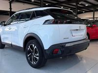Usado Peugeot 2008 Active 110 CV (80 kW) 2020 Blanco SUV