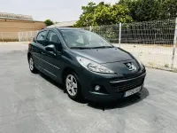 Usado Peugeot 207 Active 92 CV (67 kW) 2012 Gris Utilitario