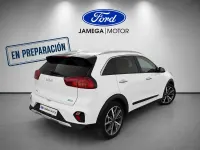 Usado Kia Niro 141 CV (103 kW) 2022 Blanco SUV
