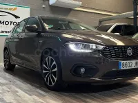 Usado Fiat Tipo Lounge 95 CV (69 kW) 2017 Marrón Berlina