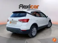 Usado Seat Arona Style 95 CV (69 kW) 2019 Blanco SUV