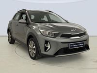 Usado Kia Stonic 100 CV (73 kW) 2025 Gris SUV