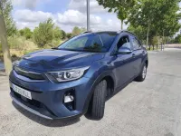 Usado Kia Stonic 84 CV (61 kW) 2018 Azul SUV