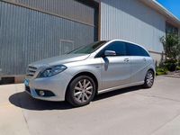 Usado Mercedes B200 156 CV (114 kW) 2012 Gris Monovolumen