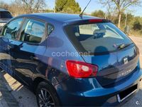 Usado Seat Ibiza I-Tech 90 CV (66 kW) 2014 Azul Berlina