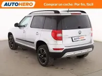 Usado Skoda Yeti 110 CV (80 kW) 2017 Gris SUV