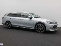 Usado VW Passat 204 CV (150 kW) 2024 Plateado Familiar