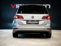 Usado VW Golf Sportsvan Advance 130 CV (95 kW) 2018 Gris / plata Monovolumen