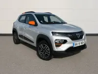 Usado Dacia Spring Comfort Plus 33 kW (45 CV) 2022 Gris Utilitario