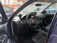 Usado VW Golf IV Conceptline 100 CV (73 kW) 2001 Azul Familiar