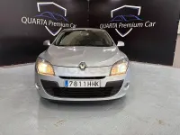 Usado Renault Mégane III Dynamique 110 CV (80 kW) 2011 Gris / plata Berlina