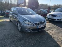 Usado Peugeot 308 SW Active 120 CV (88 kW) 2017 Gris / plata Familiar