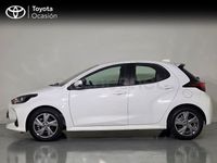 Usado Toyota Yaris Hybrid Active 116 CV (85 kW) 2025 Blanco Berlina