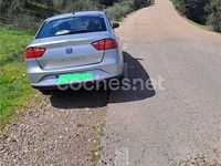 Usado Seat Toledo Reference 105 CV (77 kW) 2016 Gris / plata Utilitario