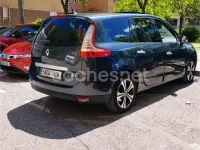 Usado Renault Scenic E-Tech Bose Edition 160 CV (117 kW) 2011 Gris / plata Monovolumen