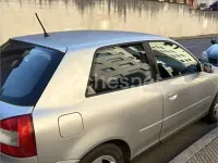 Usado Audi A3 Attraction 130 CV (95 kW) 2001 Gris / plata Utilitario