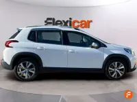 Usado Peugeot 2008 Active 99 CV (72 kW) 2019 Blanco SUV