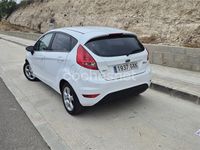 Usado Ford Fiesta Trend 95 CV (69 kW) 2010 Blanco Utilitario
