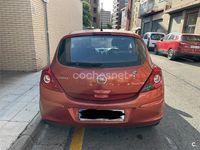Usado Opel Corsa Essentia 85 CV (62 kW) 2012 Naranja Utilitario