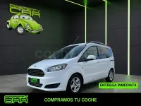 Usado Ford Tourneo Courier Trend 95 CV (69 kW) 2018 Blanco Monovolumen