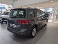 Usado VW Touran Business 115 CV (84 kW) 2021 Gris / plata Monovolumen