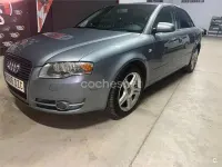 Usado Audi A4 Ambiente 140 CV (102 kW) 2006 Gris / plata Berlina