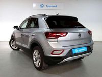 Usado VW T-Roc Life 110 CV (80 kW) 2024 Plateado SUV