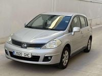 Usado Nissan Tiida Tekna 110 CV (80 kW) 2008 Gris / plata Utilitario