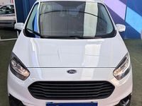 Usado Ford Transit Trend 100 CV (73 kW) 2019 Blanco Familiar