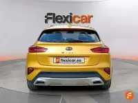 Usado Kia XCeed 120 CV (88 kW) 2021 Amarillo SUV