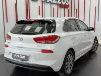 Usado Hyundai i30 120 CV (88 kW) 2020 Blanco Utilitario