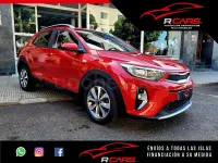 Usado Kia Stonic 100 CV (73 kW) 2022 Rojo SUV