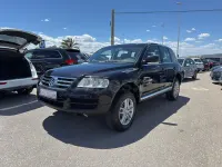 Usado VW Touareg 220 CV (161 kW) 2004 Negro SUV