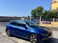 Usado VW Polo Advance 95 CV (69 kW) 2021 Azul Utilitario